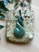Load image into Gallery viewer, Pikorua Twist Pounamu (Greenstone) 7cm