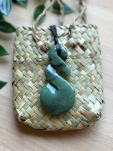 Load image into Gallery viewer, Pikorua Twist Pounamu (Greenstone) 7cm