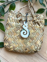 Load image into Gallery viewer, Pikorua (Twist) Koru Pendant with Pāua
