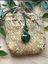 Load image into Gallery viewer, Pikorua Pounamu (Double Twist Greenstone) 4cm
