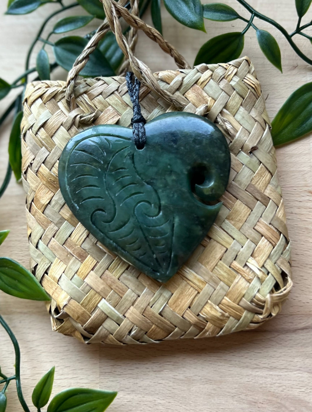Engraved Manawa Koru Pounamu (Heart Greenstone) 6cm