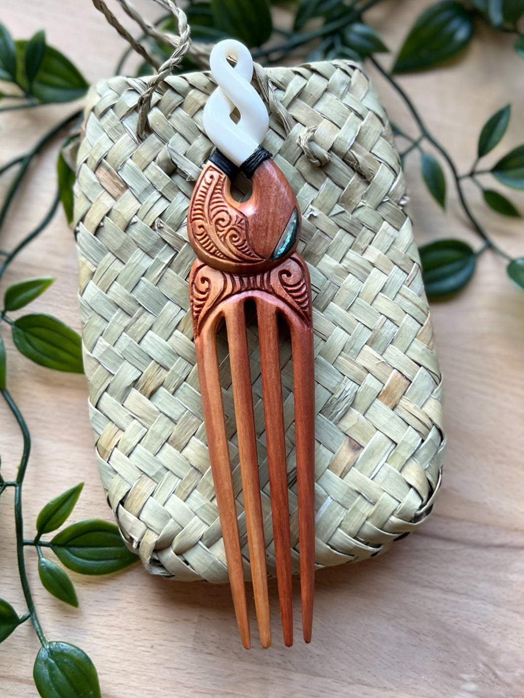 Pikorua Wooden Heru