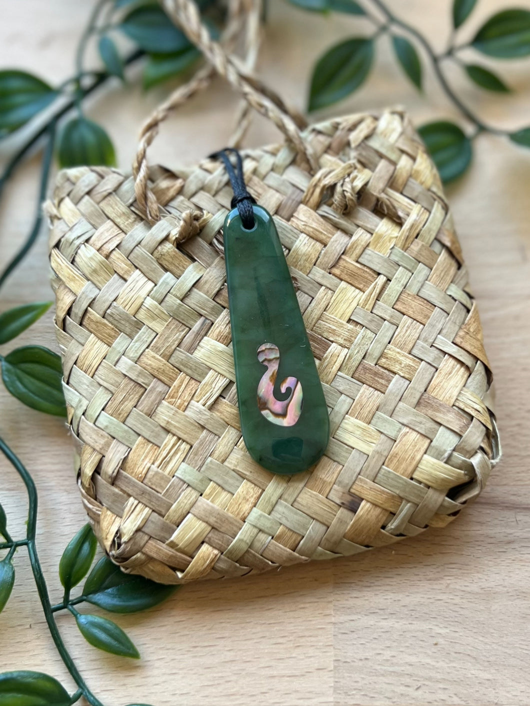 Roimata with Pāua (Drop Greenstone) 6.5cm
