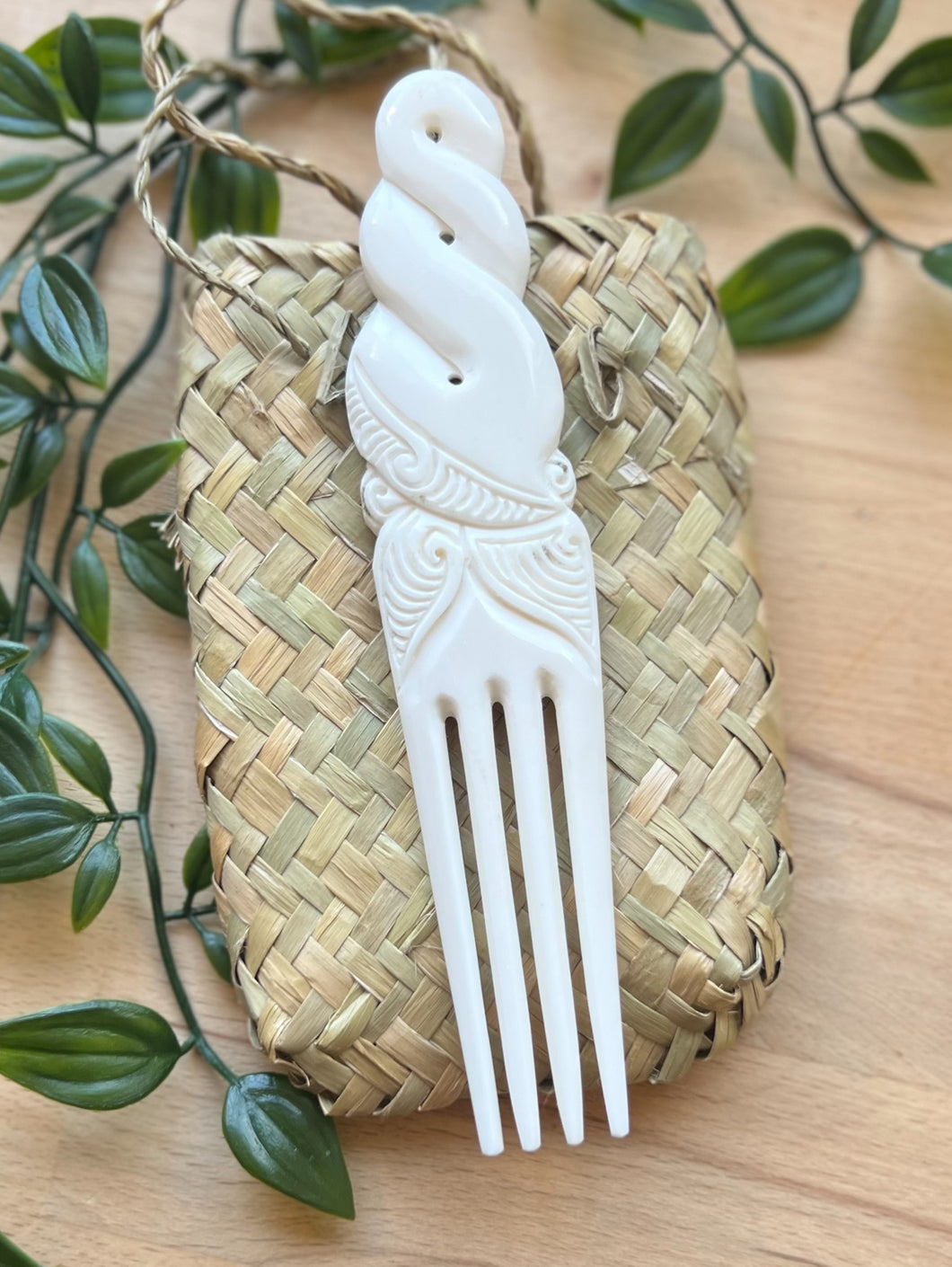 Pikorua (Twist) Heru