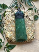 Load image into Gallery viewer, Toki Pounamu (Greenstone) 9cm
