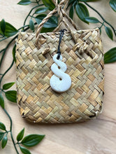 Load image into Gallery viewer, Double Pikorua (Twist) Pendant
