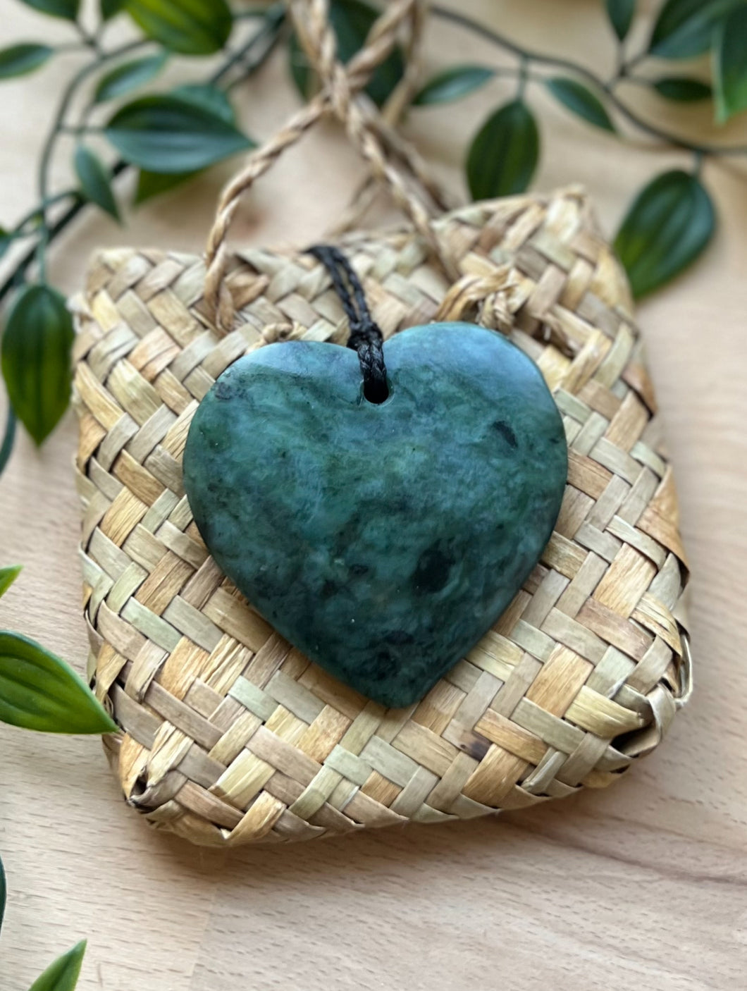 Manawa Pounamu (Heart Greenstone) 6cm