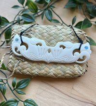 Load image into Gallery viewer, Double Manaia Pendant
