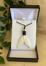 Load image into Gallery viewer, Whale Tail Pendant
